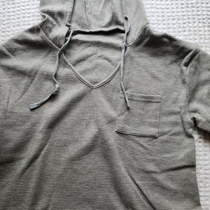 gray waffle top with hood